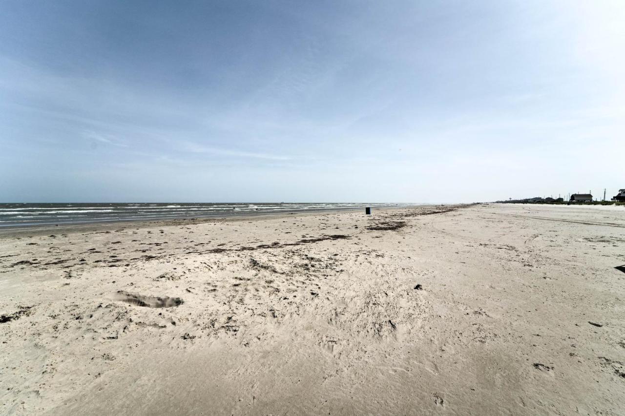 Oceanfront Galveston Home - Walk To Beach! Exterior foto