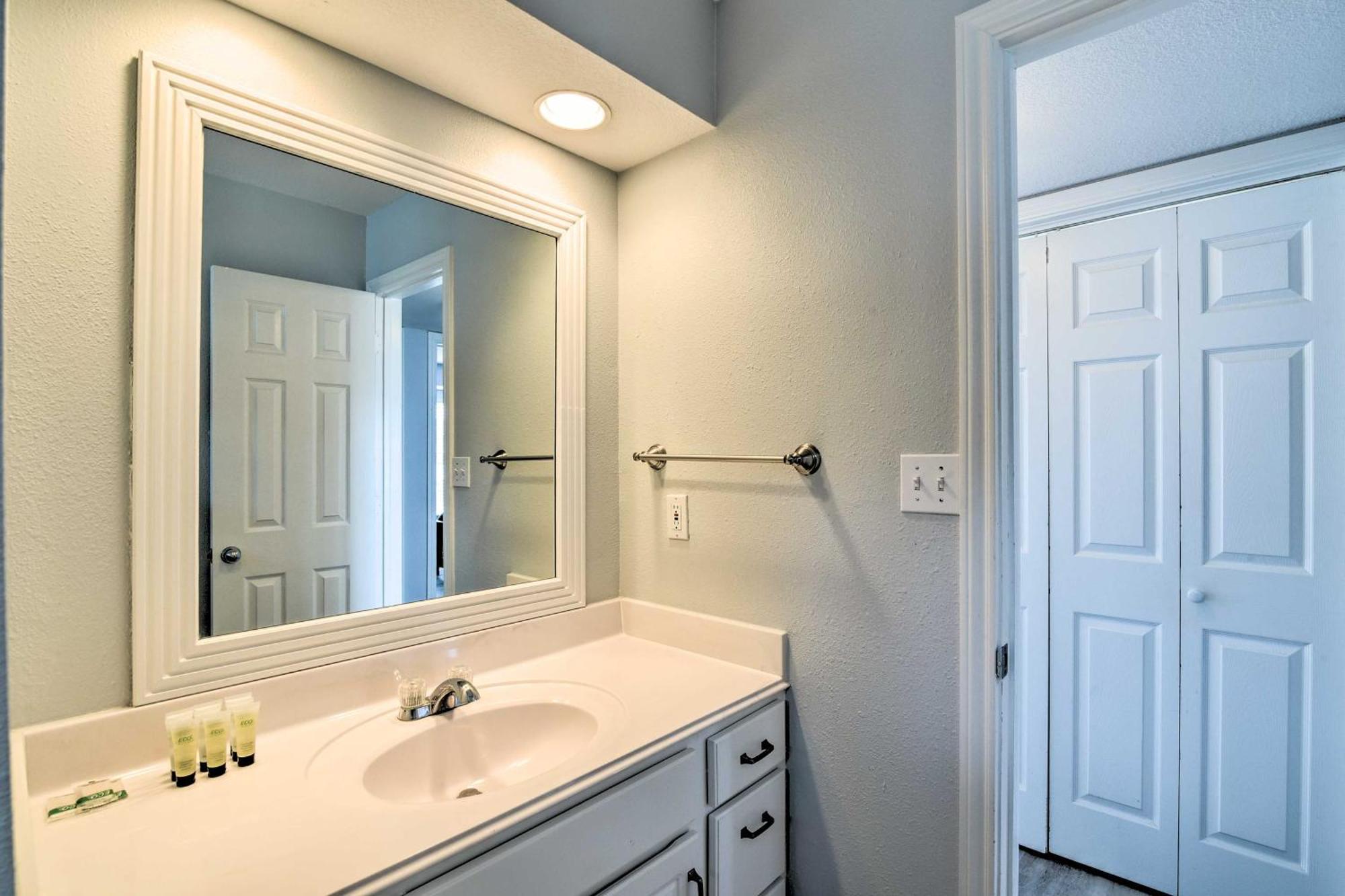 Oceanfront Galveston Home - Walk To Beach! Exterior foto